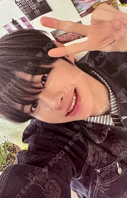 CLOSER TO MY ARCHIVE TRADING PHOTOCARD