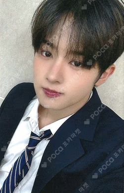 YOUNI-T JUMP UP WINNER WOONO photocard image