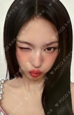 Banila Co CHIQUITA photocard image