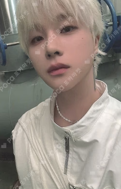 207 OBEY Ver. JAY photocard image