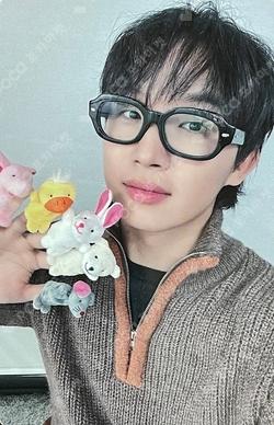 The Young Man and the Deep Sea SOUND WAVE LIM HYUNSIK photocard image