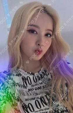 YOUNG-LUV.COM WEVERSE Sieun photocard image