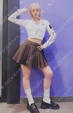 Fe3O4: FORWARD MAKESTAR BAE photocard image