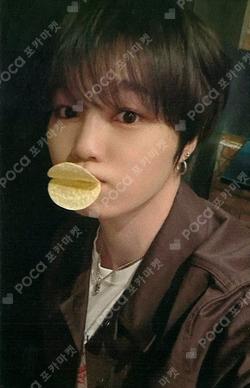 YOUNI-T JUMP UP EUNHO photocard image