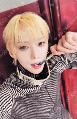 LOUD & PROUD POSTCARD ver. KAMDEN photocard image