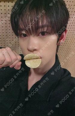 YOUNI-T JUMP UP STEVE photocard image