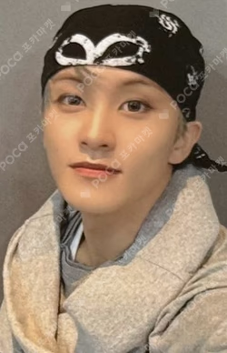 Go Back To The Future APPLEMUSIC MARK photocard image