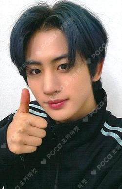 YOUNI-T JUMP UP HYUNGSEOK photocard image