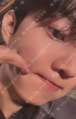 THE BOYZ [THE BLAZE] WORLD TOUR in SEOUL LIGHT STICK BAG Q photocard image