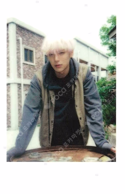 MONOLOGUE POLAROID SET