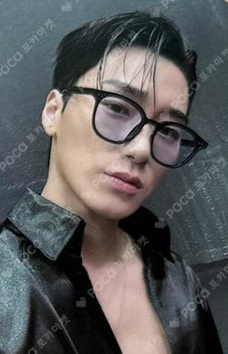 GOLDEN HOUR : Part.3 'In Your Fantasy Edition' DOWNLOAD EVENT SAN photocard image