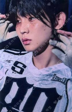 HUNTER YPBOOKS Key photocard image