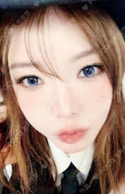 Day & Night MUVVE KEENA photocard image