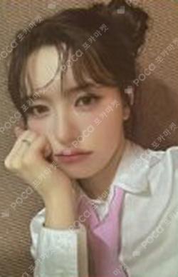 Love Tune KPOP STORE CHANELLE MOON photocard image