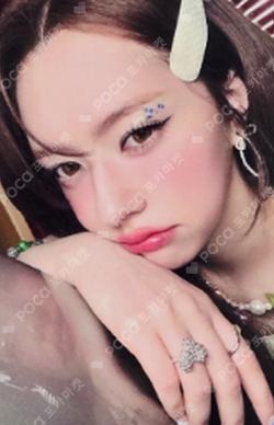 Day & Night EVERLINE CHANELLE MOON photocard image