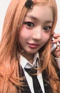 Day & Night EVER Ver. Night ver. YEWON photocard image