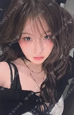 BUBBLE GUM POP-UP STORE RANDOM PHOTOCARD SET