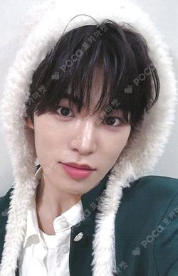 Kick Out, Flip Now! MAKESTAR Minje photocard image