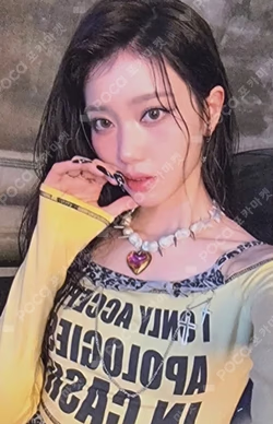 BUBBLE GUM POP-UP STORE RANDOM PHOTOCARD SET
