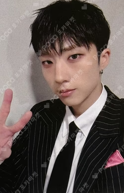 DUH! Release Event JIUNG photocard image