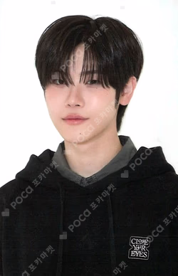 CLOSER TO MY ARCHIVE TRADING PHOTOCARD