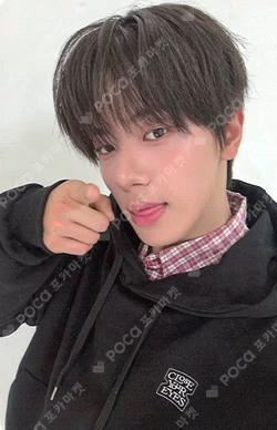 CLOSER TO MY ARCHIVE TRADING PHOTOCARD