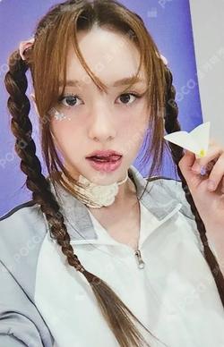 THE STAR CHANELLE MOON photocard image