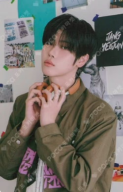CLOSER TO MY ARCHIVE TRADING PHOTOCARD