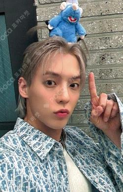 HOOK Kpop Planet LEE MINHYUK photocard image