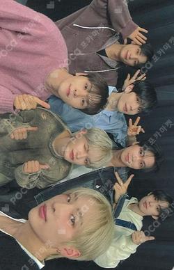 WHAT Special Edition ITTA Unit photocard image