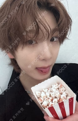 LOUD & PROUD APPLEMUSIC KYRELL photocard image