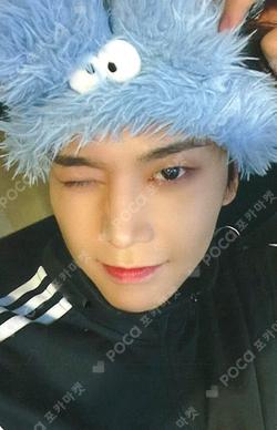 NEW CHAPTER : LUCEAT ITTA JUNSEO photocard image