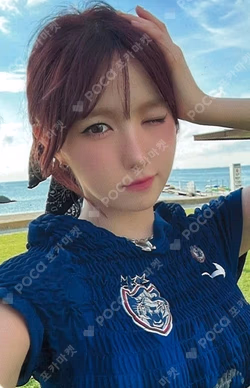 iLy ARAISE HITOMI photocard image