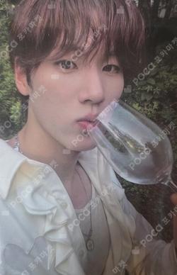 Electric Heart : Born to Glow BROADCAST YOON SUNG photocard image