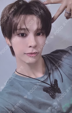 Dare to Crave IDOUSTAGE SERIM photocard image