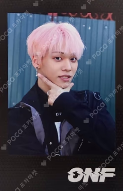 GO LIVE POLAROID SET