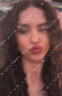 BEAUTIFUL CHAOS Spotify Daniela photocard image