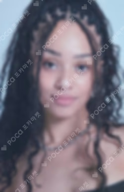 SIS (Soft Is Strong) BROADCAST Manon photocard image