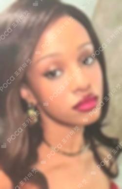 BEAUTIFUL CHAOS POP-UP STORE RANDOM TRADING CARD