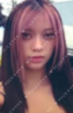 BEAUTIFUL CHAOS WEVERSE JAPAN Megan photocard image