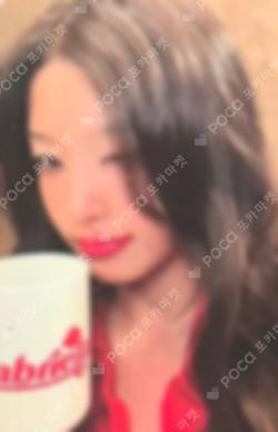 BEAUTIFUL CHAOS POP-UP STORE RANDOM TRADING CARD Yoonchae photocard image