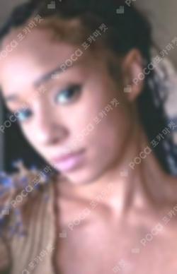 SIS (Soft Is Strong) Kpop Nara Manon photocard image