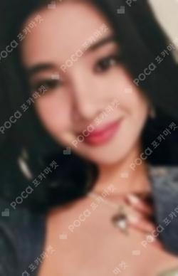 SIS (Soft Is Strong) WEVERSE Sophia photocard image