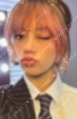 BEAUTIFUL CHAOS POP-UP STORE RANDOM TRADING CARD