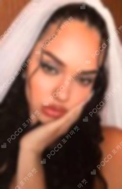 BEAUTIFUL CHAOS PHOTOCARD BINDER Daniela photocard image