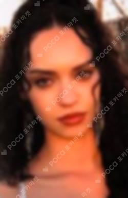 BEAUTIFUL CHAOS PHOTOCARD SET Daniela photocard image