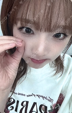 YENA YENA photocard image
