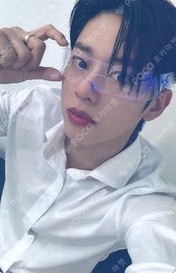 THE FUTURE IS OURS : FOUND 82KR WINNER KIM DONG HYUN photocard image