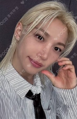 KARMA BROADCAST FELIX photocard image