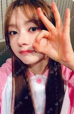 Day & Night MUVVE CHANELLE MOON photocard image